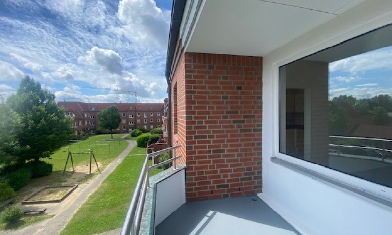 Frisch renovierte 3 Zi Wohnung + Balkon + Einbauküche !NUR WBS! OTTO STÖBEN GmbH
