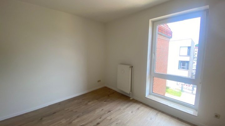 Frisch renovierte 3 Zi Wohnung + Balkon + Einbauküche !NUR WBS! OTTO STÖBEN GmbH