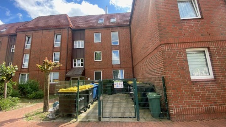 Frisch renovierte 3 Zi Wohnung + Balkon + Einbauküche !NUR WBS! OTTO STÖBEN GmbH