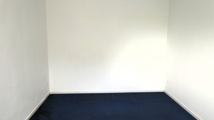 Ostseebad Eckernförde: Bezugsfreie 3-Zimmer-ETW mit sonniger Loggia + Stellplatz OTTO STÖBEN GMBH