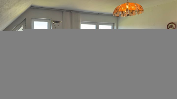 Großzügige Immobilie mit 294,3 m² Wohnfläche & traumhaftem Grundstück – ideal für 4 Parteien