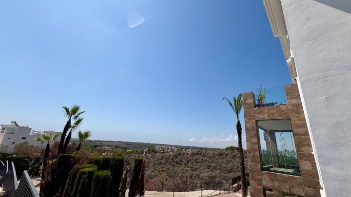 Maisonette-Wohnung mit 3 Schlafzimmern und 2 Bädern im Herzen des Golfplatzes Las Ramblas de Campoamor