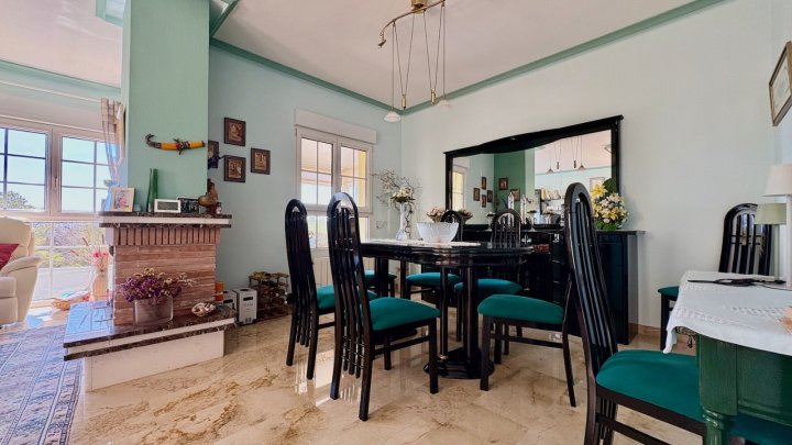 Mediterrane Villa mit 2 Schlafzimmern, 2 Bädern, Privatpool und fantastischem Ausblick