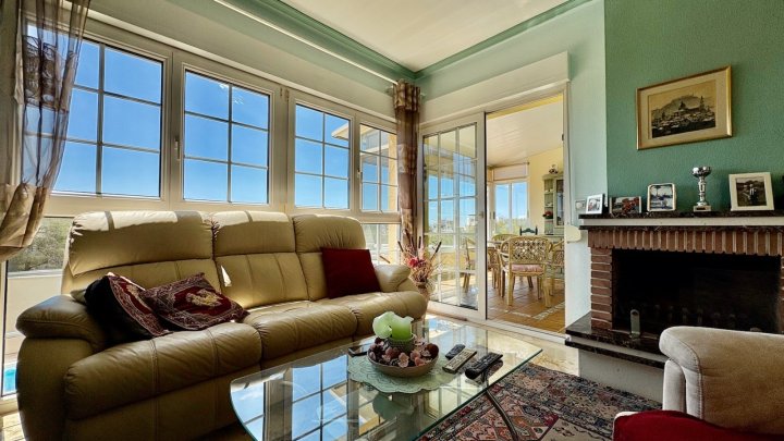 Mediterrane Villa mit 2 Schlafzimmern, 2 Bädern, Privatpool und fantastischem Ausblick