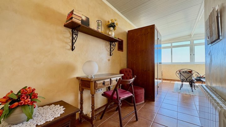 Mediterrane Villa mit 2 Schlafzimmern, 2 Bädern, Privatpool und fantastischem Ausblick