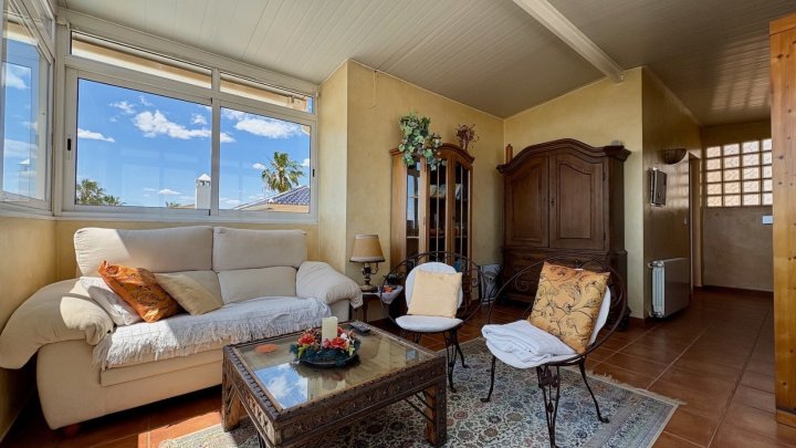 Mediterrane Villa mit 2 Schlafzimmern, 2 Bädern, Privatpool und fantastischem Ausblick