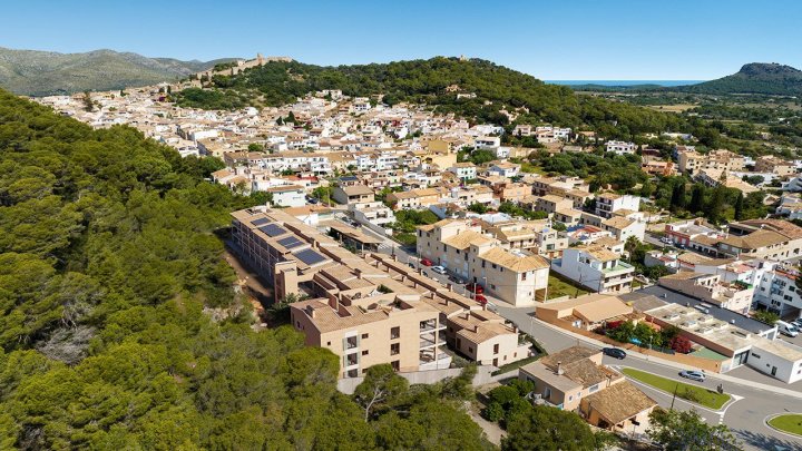 Appartements mit 2 Schlafzimmern, 2 Bädern, Klimaanlage, Gemeinschaftspool, Tiefgaragenstellplatz und Meerblick