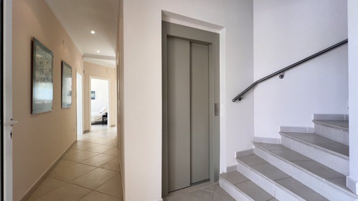 Exklusive Villa mit traumhaftem Meer- und Golfblick in La Sella