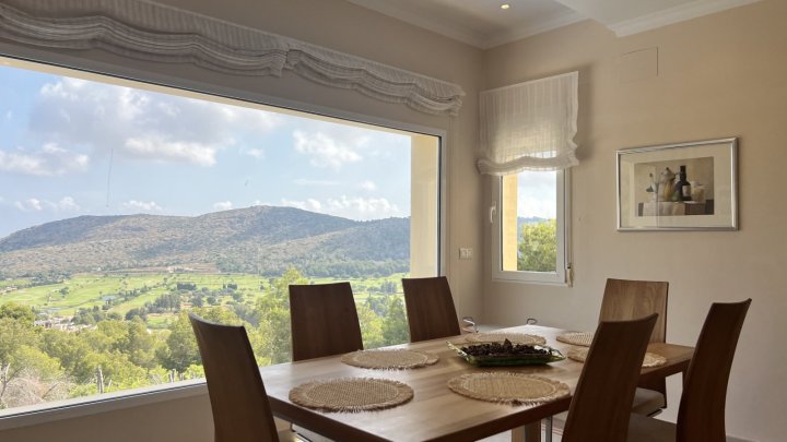 Exklusive Villa mit traumhaftem Meer- und Golfblick in La Sella