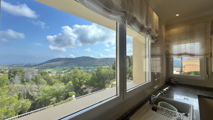 Exklusive Villa mit traumhaftem Meer- und Golfblick in La Sella