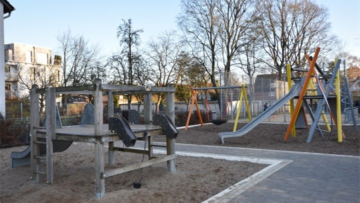Frisch renovierte, große 3-Zimmer-Wohnung mit Balkon in Bad Schwartau - OTTO STÖBEN GmbH