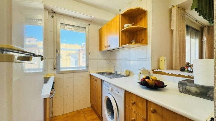 Appartement mit 2 Schlafzimmern, 1 Bad, Tiefgaragenstellplatz und Gemeinschaftspool nur 150 m vom Strand