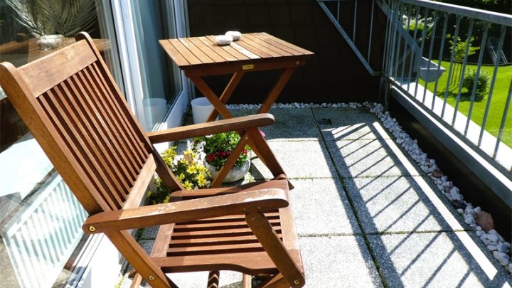 KIEL-SUCHSDORF: Unbefristet vermietete 2,5-Zimmer-ETW mit Dachterrasse + Stellplatz OTTO STÖBEN
