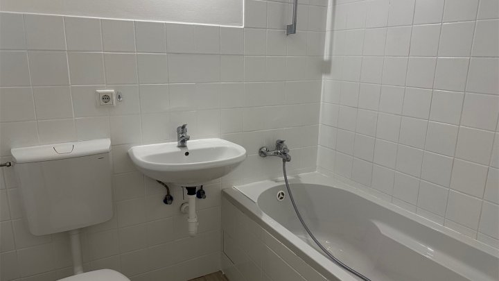2-ZW in der Helsinkistr. 88 in Kiel zu vermieten! OTTO STÖBEN GmbH