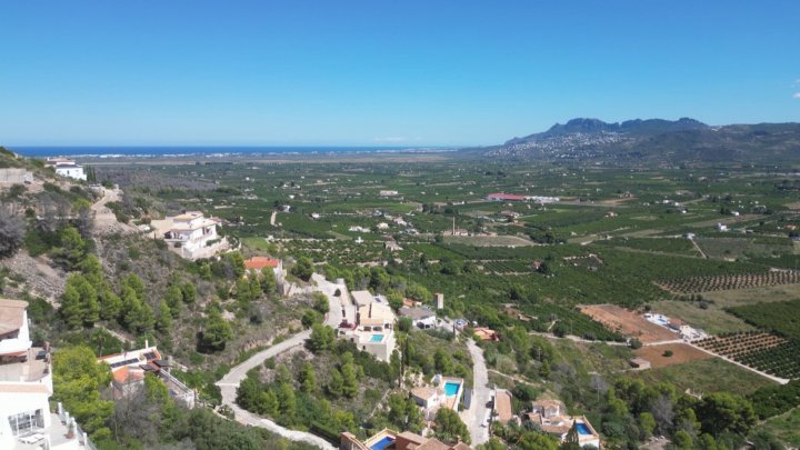 Villa mit 2 Schlafzimmern, 2 Bädern und Pool in ruhiger und naturnaher Lage am Monte Mostalla