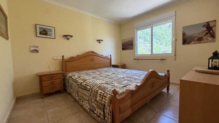Villa mit 2 Schlafzimmern, 2 Bädern und Pool in ruhiger und naturnaher Lage am Monte Mostalla