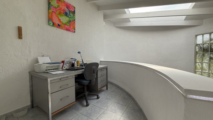 Große Villa auf Eckgrundstück mit Pool und Doppelgarage in Top-Lage in Benissa Montemar
