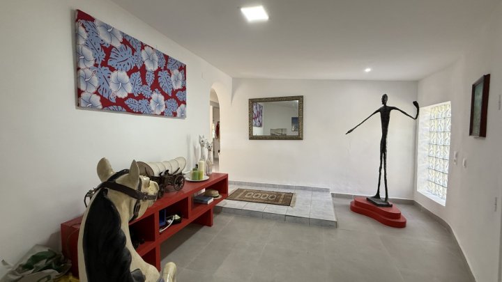 Große Villa auf Eckgrundstück mit Pool und Doppelgarage in Top-Lage in Benissa Montemar