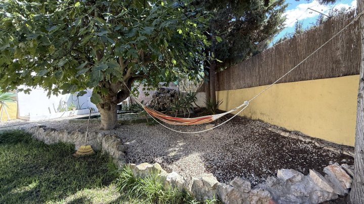 Große Villa auf Eckgrundstück mit Pool und Doppelgarage in Top-Lage in Benissa Montemar