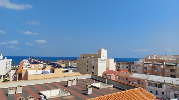 Appartement mit 1 Schlafzimmer, 1 Bad, Tiefgaragenstellplatz, Gemeinschaftspool und tollem Meerblick