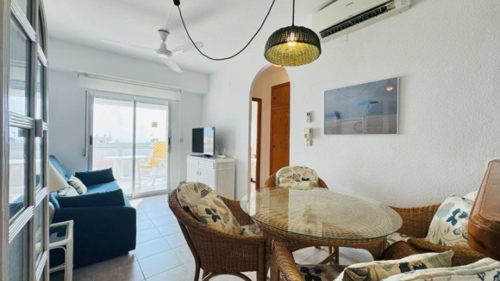 Appartement mit 1 Schlafzimmer, 1 Bad, Tiefgaragenstellplatz, Gemeinschaftspool und tollem Meerblick