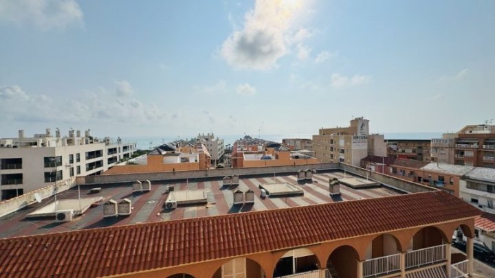 Appartement mit 1 Schlafzimmer, 1 Bad, Tiefgaragenstellplatz, Gemeinschaftspool und tollem Meerblick