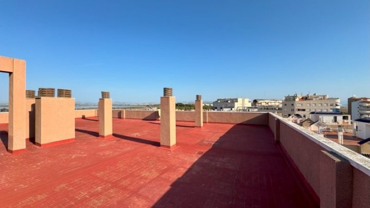 Appartement mit 1 Schlafzimmer, 1 Bad, Tiefgaragenstellplatz, Gemeinschaftspool und tollem Meerblick