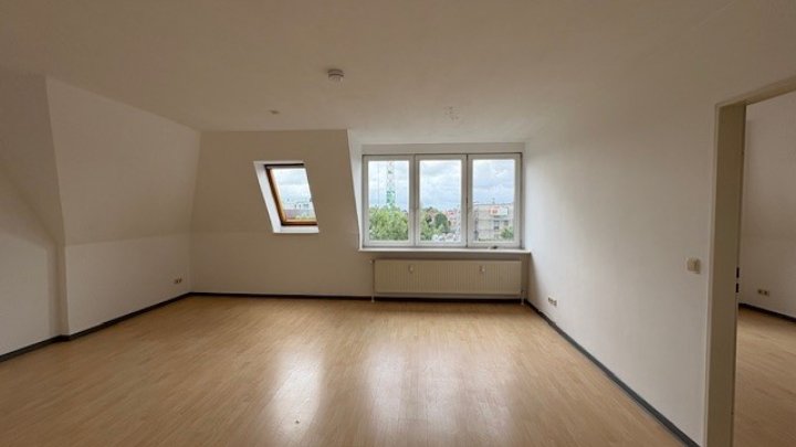 1 MONAT MIETFREI! Schicke Dachgeschosswohnung inkl Einbauküche Brunsbüttel - Otto Stöben GmbH