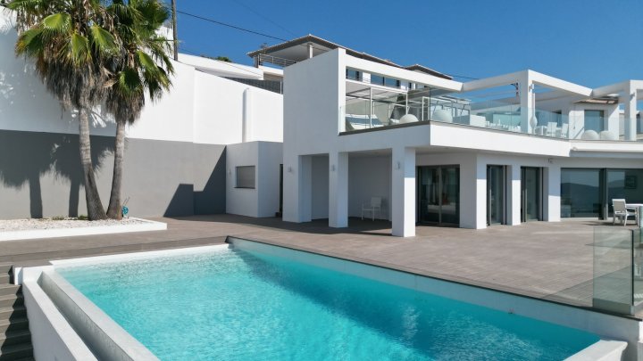 Luxusvilla mit gigantischer Aussicht von Benitachell bis Calpe