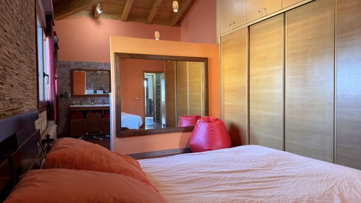 Exklusive Villa im mediterranen Stil, die Luxus, Energieeffizienz und hochwertige Materialien vereint