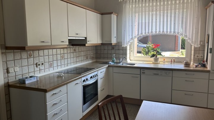 Vielseitiger Resthof mit 2 Wohneinheiten zwischen HH-Norderstedt - Neumünster OTTO STÖBEN GmbH