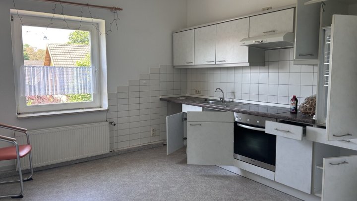 Vielseitiger Resthof mit 2 Wohneinheiten zwischen HH-Norderstedt - Neumünster OTTO STÖBEN GmbH