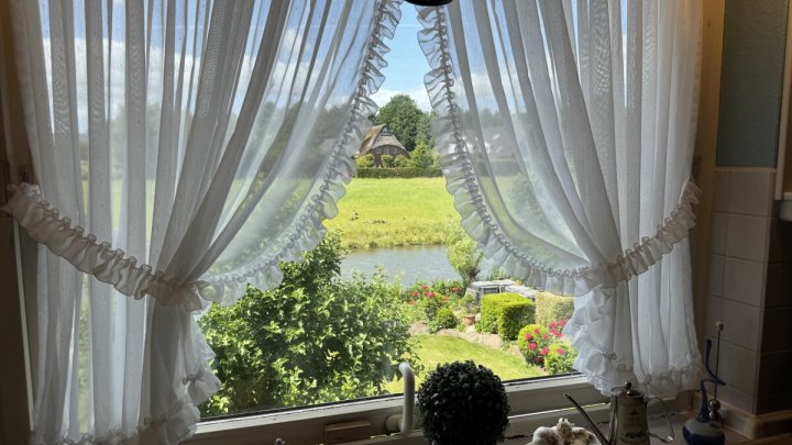 Direkte Wasserlage! Gepflegtes Einfamilienhaus am Fluss in Glückstadt - OTTO STÖBEN GmbH