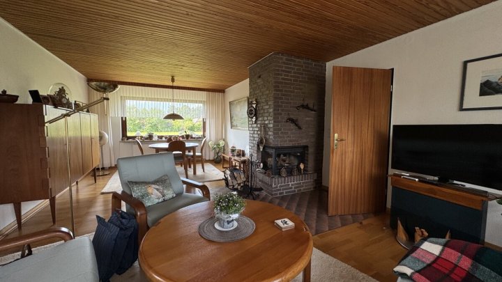 Direkte Wasserlage! Gepflegtes Einfamilienhaus am Fluss in Glückstadt - OTTO STÖBEN GmbH