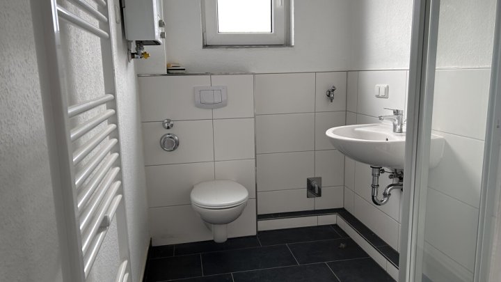 Sanierte Altbauwohnung in zentraler und ruhiger Lage von Neumünster! OTTO STÖBEN GmbH