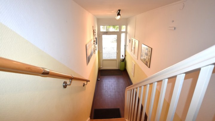 Maritimes Wohnglück in TRAVEMÜNDE 3 Zi ETW inkl. Einrichtung aus 2024 + Balkon - OTTO STÖBEN GmbH