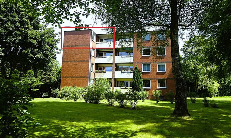 Ostseebad Eckernförde: Bezugsfreie 3-Zimmer-Wohnung mit sonniger Loggia und PKW-Stellplatz