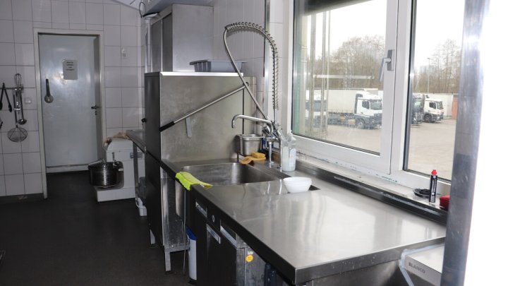 Startfreie Gastrofläche! Optimal für ein Lieferservice! OTTO STÖBEN!