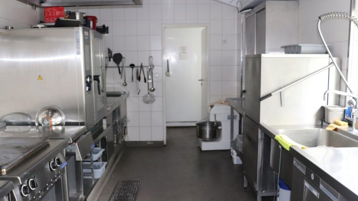 Startfreie Gastrofläche! Optimal für ein Lieferservice! OTTO STÖBEN!