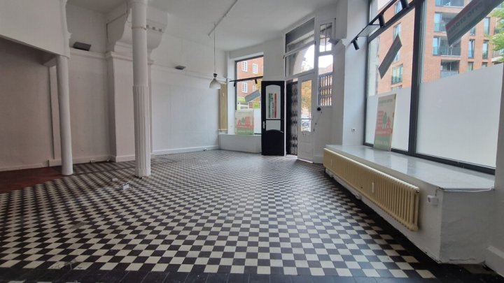 Eckladenfläche Nahe des Sophienhofs zu vermieten! OTTO STÖBEN!