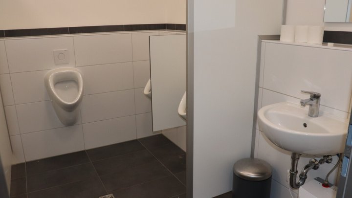 Kiel Wellsee: Moderne Bürofläche mit Stellplatzmöglichkeiten! OTTO STÖBEN!