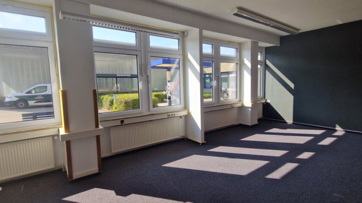 Erdgeschoss Büroflächen beim TÜV Nord in Kiel zu vermieten! OTTO STÖBEN!