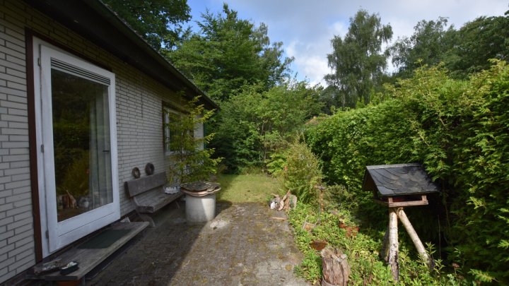 Naturnahes Wohnen, EFH, Bungalow + Garten + Waldgrundstück in Mölln Waldstadt - OTTO STÖBEN GmbH