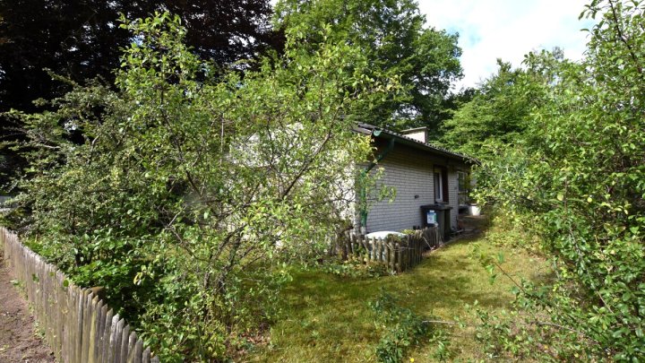 Naturnahes Wohnen, EFH, Bungalow + Garten + Waldgrundstück in Mölln Waldstadt - OTTO STÖBEN GmbH