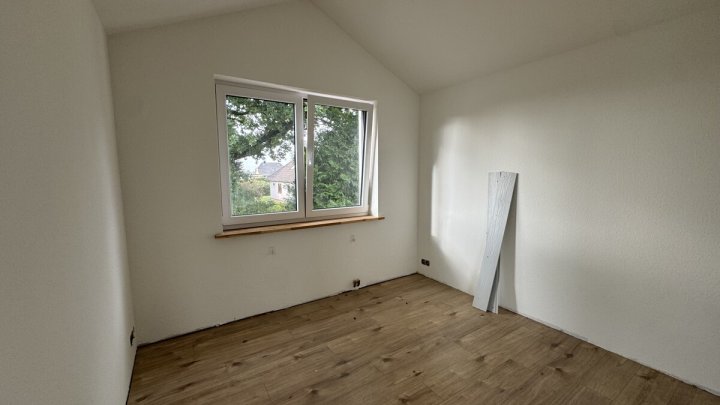 Frisch renoviertes Architekten-Einfamilienhaus mit Garten zur Miete - OTTO STÖBEN GmbH