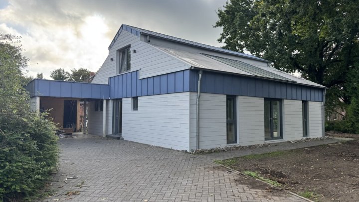 Frisch renoviertes Architekten-Einfamilienhaus mit Garten zur Miete - OTTO STÖBEN GmbH