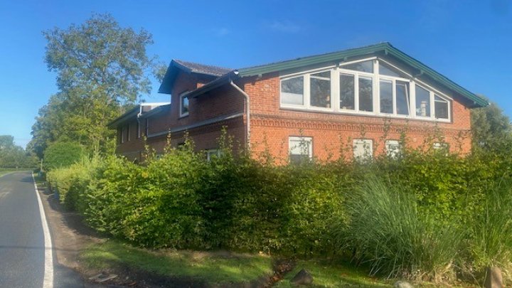 Charmante DG-Wohnung bei St. Peter-Ording, Balkon und Stellplatz inklusive – OTTO STÖBEN GmbH