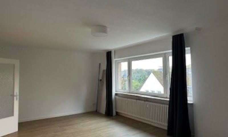 Großzügige 4-Zimmerwohnung in der Danziger Str. 2 in Altenholz-Stift zu vermieten! Otto Stöben GmbH