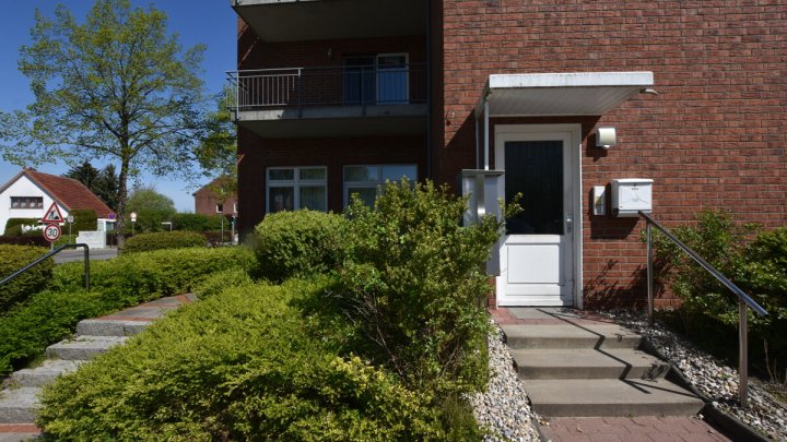 INVESTOREN HIGHLIGHT Wohn- u Geschäftshaus 7 WE + Gewerbe + Parkplatz in Eutin -OTTO STÖBEN GmbH