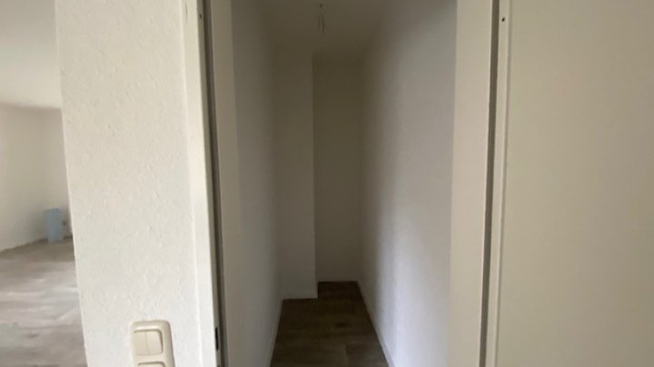 HERBST-ANGEBOT: MIETFREIE ZEIT IN BRUNSBÜTTEL Renovierte 2-Zimmer-Wohnung + Balkon OTTO STÖBEN GmbH